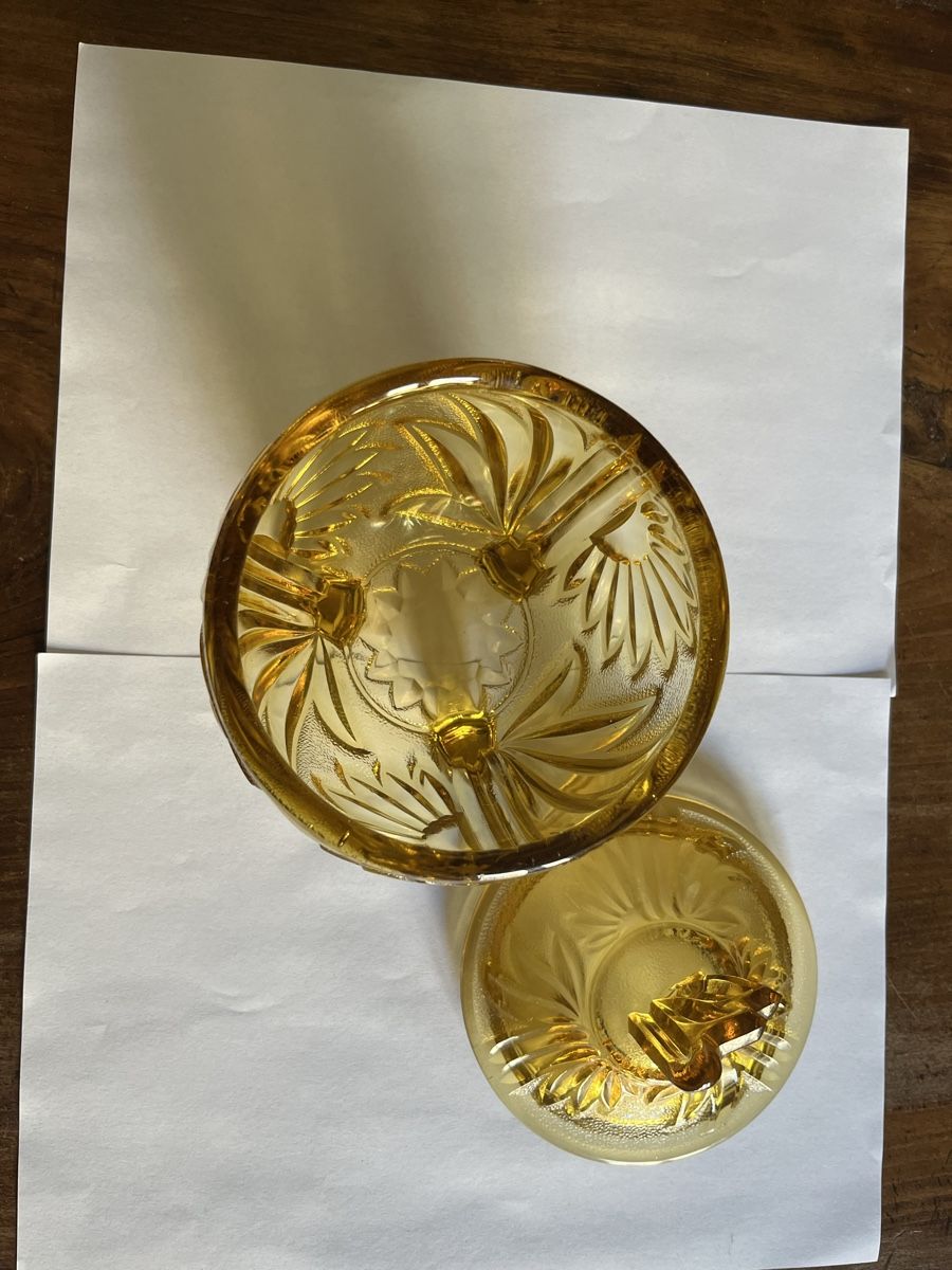Contenitori & Simili: Behälterschale aus gepresstem Glas – Usato da Lugano venduto da Emi.2798 3