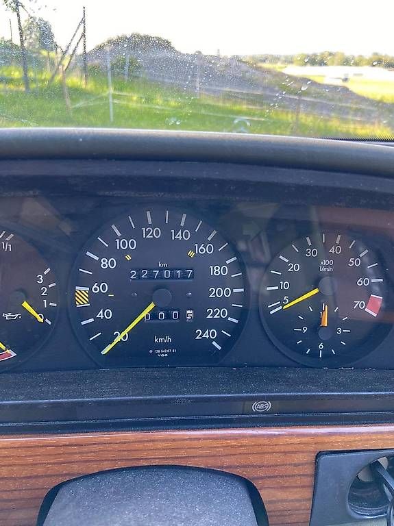 Mercedes-Benz Automobili: Mercedes Benz 280SE W126 – Usato da Fällanden venduto da mar_t7gy 9