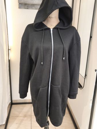 Lange Kapuzen Jacke schwarz mit Reissverschluss Gr M
