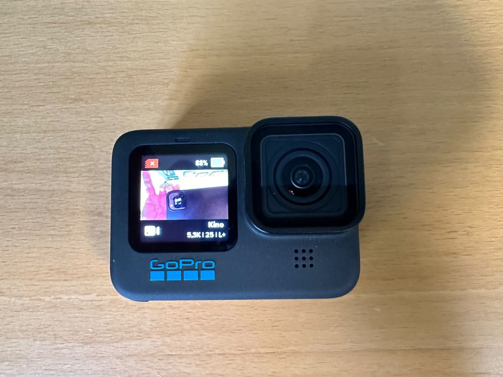 GoPro Hero 11 mit Zubehör (Neu (gemäss Beschreibung)) in Thalwil für ...