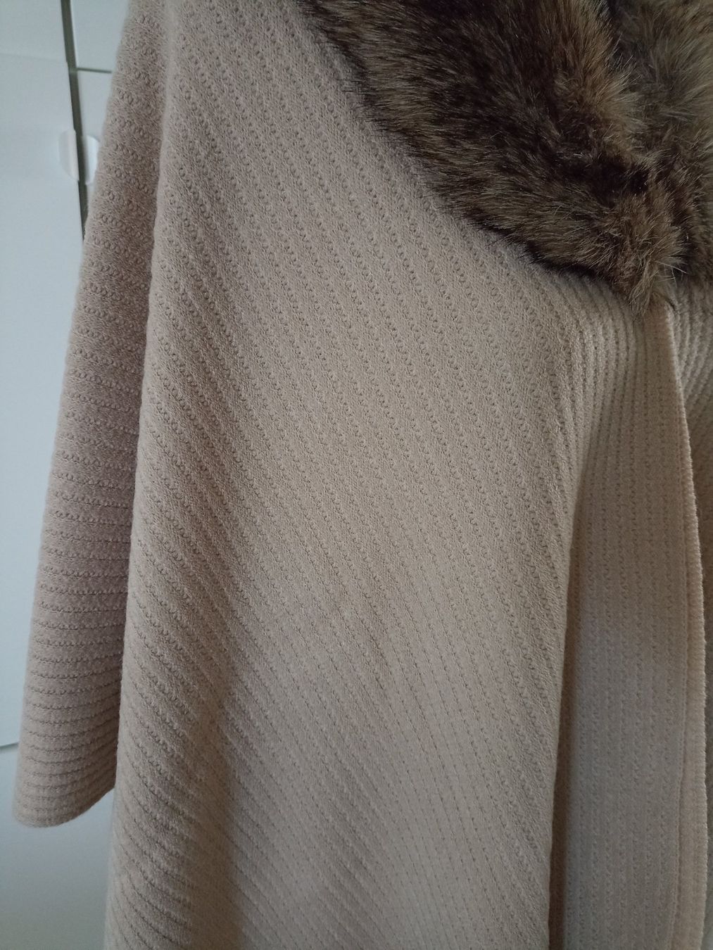 C&A Altro in Moda donna: Premium Poncho – Usato da Winterthur venduto da Husakeva 1