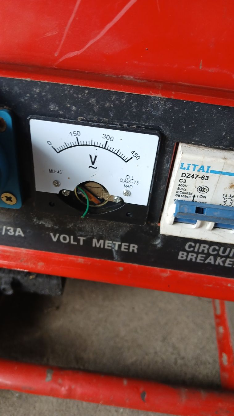 Générateurs de courant: Génératrice 3.5 kw – D'occasion à saignelégier par Lulusf 1