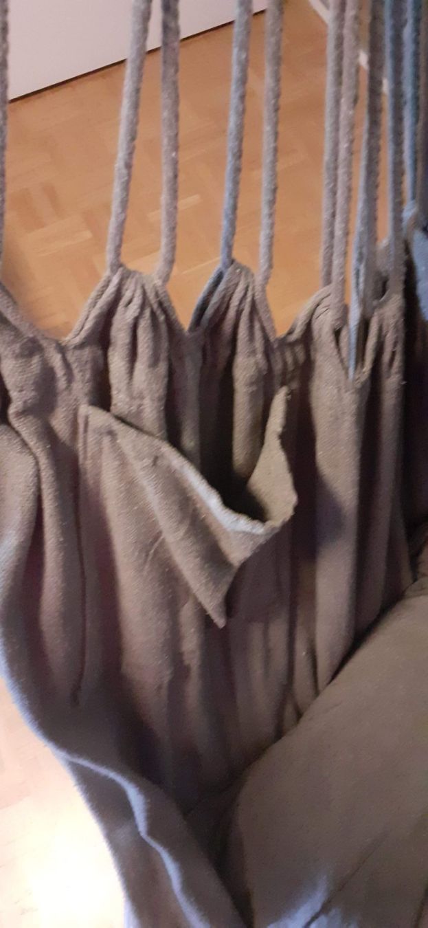 Poltrone pensili da giardino: Hängesessel mit Gestell grau – Usato da Zürich venduto da JoRuTu 3