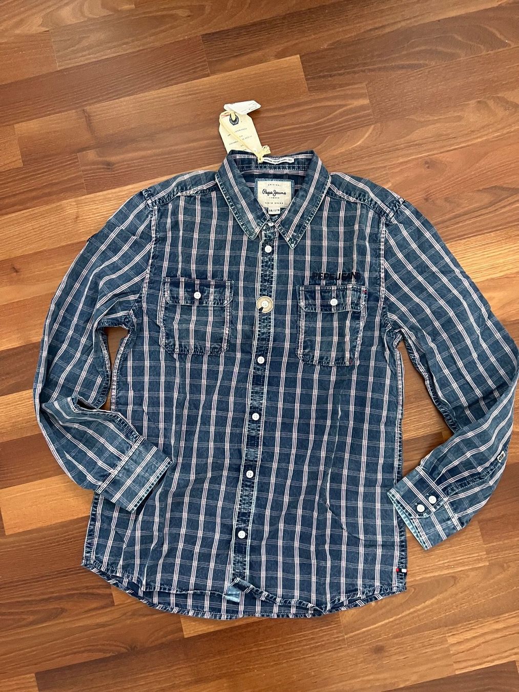 Pepe Jeans Camicie, T-shirt & Polo: Hemd von Pepe Jeans – Nuovo (secondo la descrizione) da Adligenswil venduto da mypremium-shop