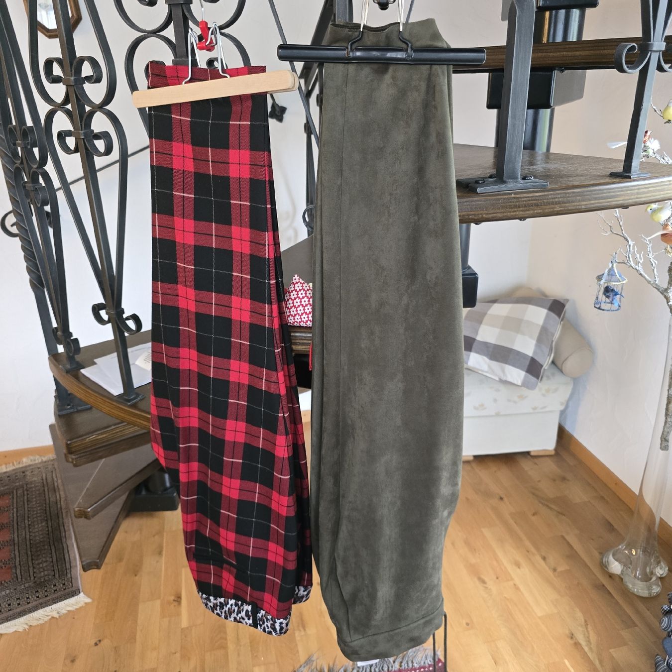 Taifun Hosen: Damenhosen – Gebraucht aus Erlenbach ZH von die_kb6f