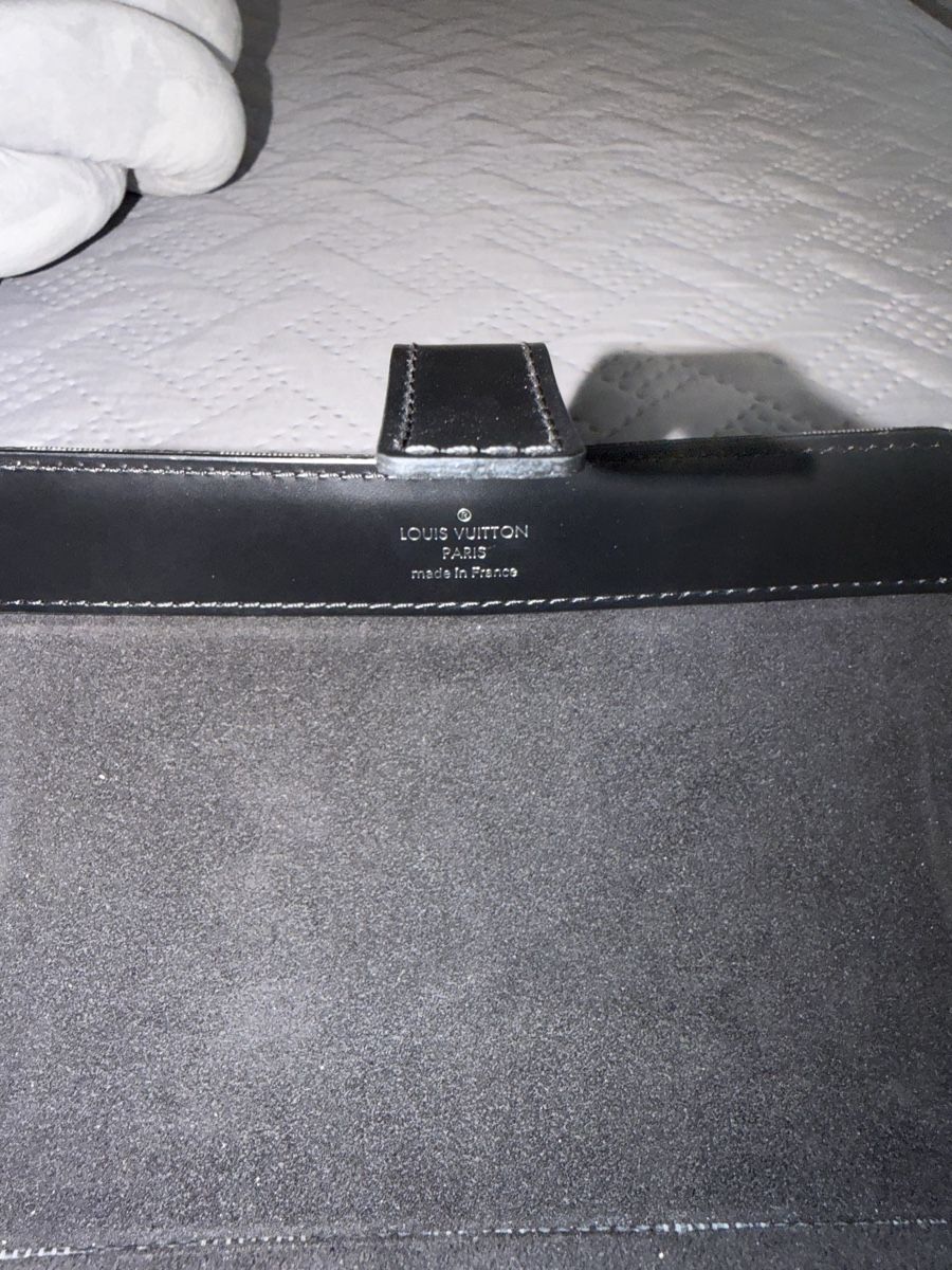 Louis Vuitton Scatole porta orologi: Uhrenetui Louis Vuitton – Usato da Döttingen venduto da FG9 4