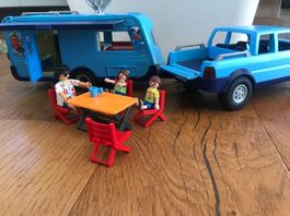 Playmobil Wohnwagen und Auto