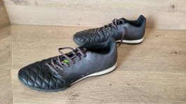 Chaussures de foot decathlon terrain synthétique 44