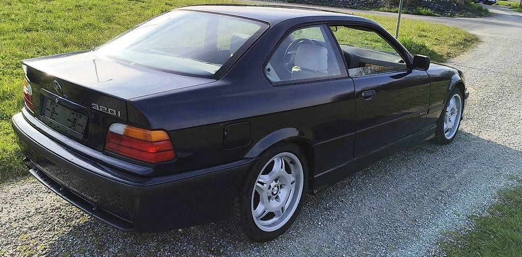 Autos: E36 320i Coupe Automatic 6-Zylinder  – D'occasion à Frauenfeld par Dominic_69 2