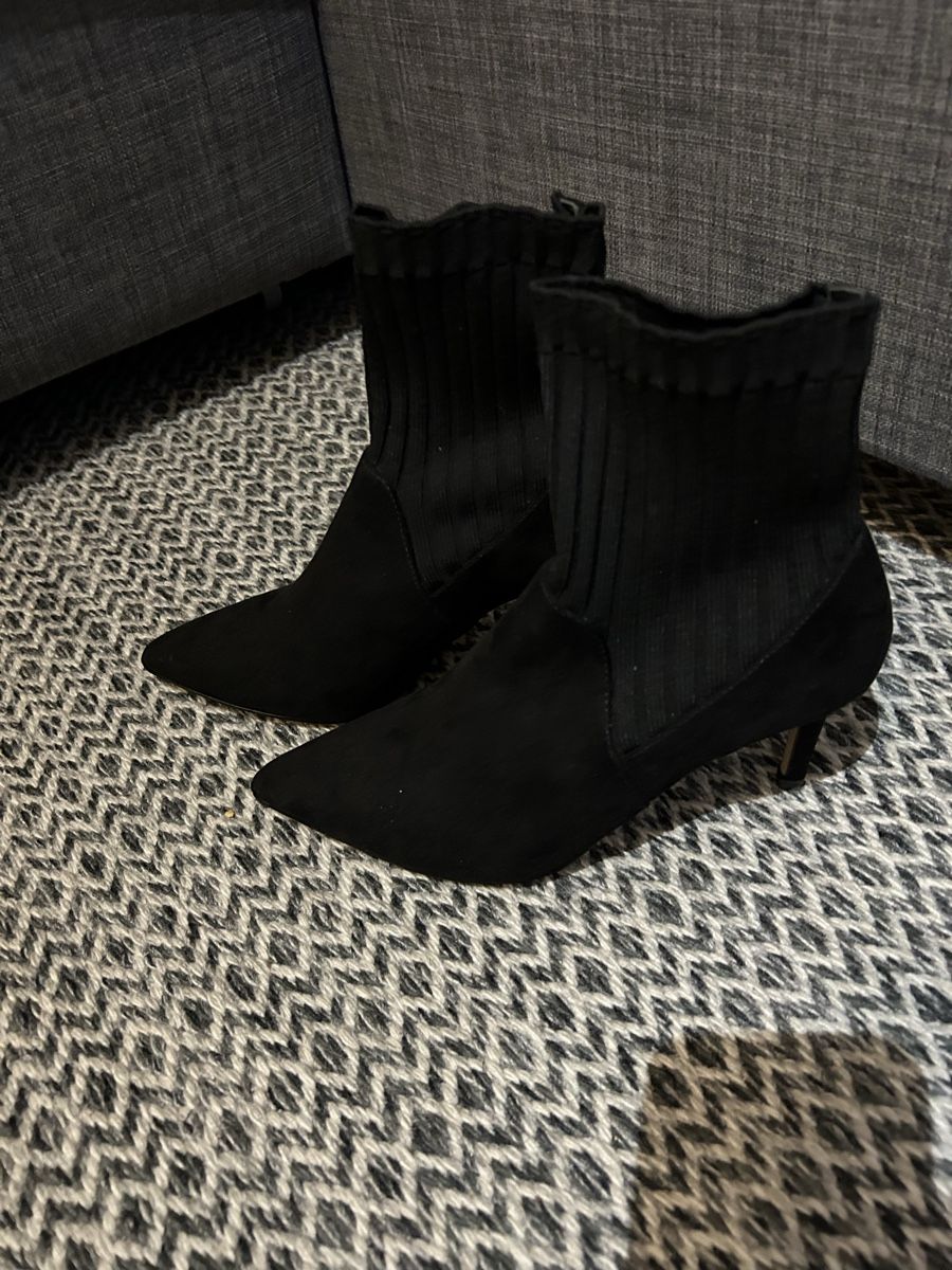 Damenschuhe: Schwarze Oxmox Stiefeletten mit Absatz Gr. 36 – Gebraucht aus Hausen am Albis von Speedfritz123 1