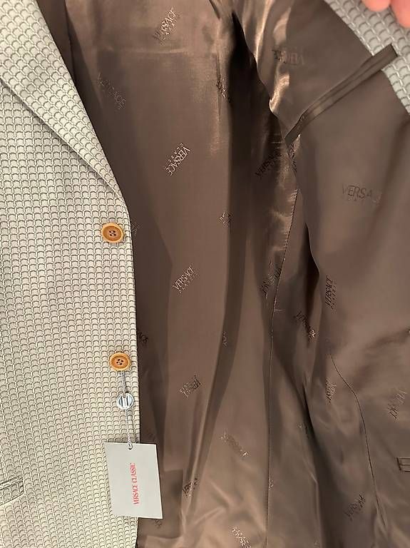 Versace Completi: Versace Classic Blazer Anzug NEU – Nuovo (secondo la descrizione) da Pratteln venduto da Rbubi 4