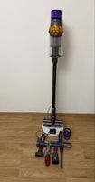 Dyson V15 Detect Absolute Extra + viel Zubehör & Floor Dok