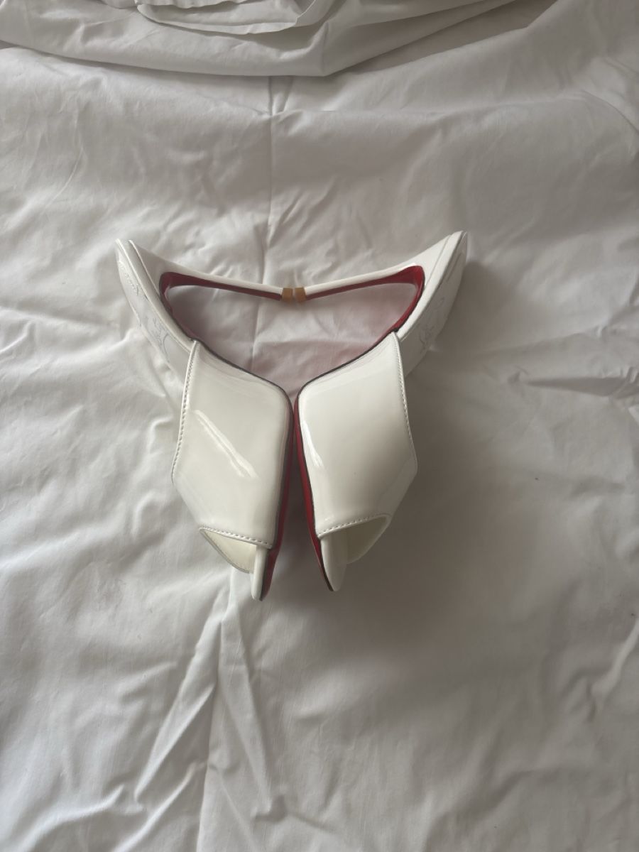 Christian Louboutin Damenschuhe: White Loubutin Heels – Neu (gemäss Beschreibung) aus Neuenhof von Stockz 1
