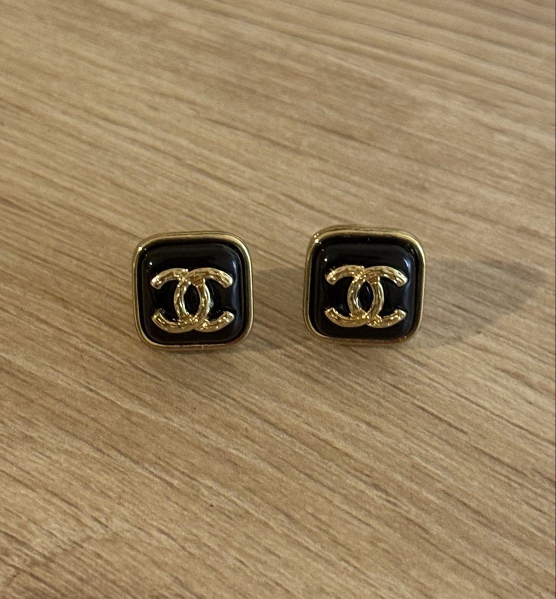 Chanel Ohrringe & -stecker: Boucles d’oreilles – Neu und originalverpackt aus Châtel-St-Denis von Montclair_Swiss 5
