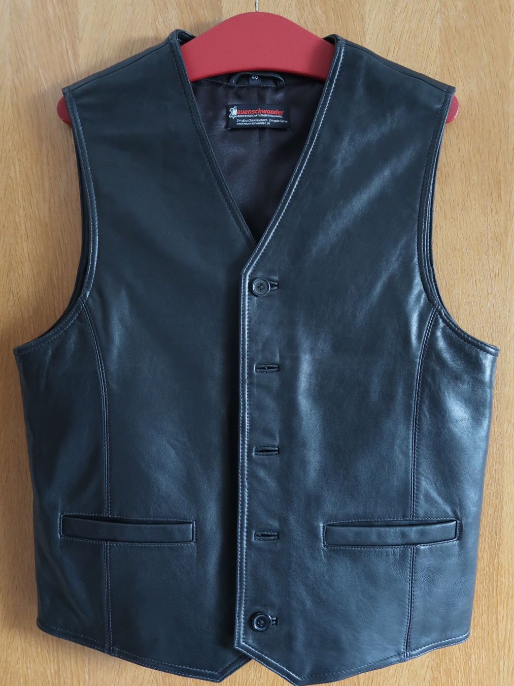 Gilets & Westen: Ledergilet /-weste – Neu (gemäss Beschreibung) aus Herzogenbuchsee von seeleopard