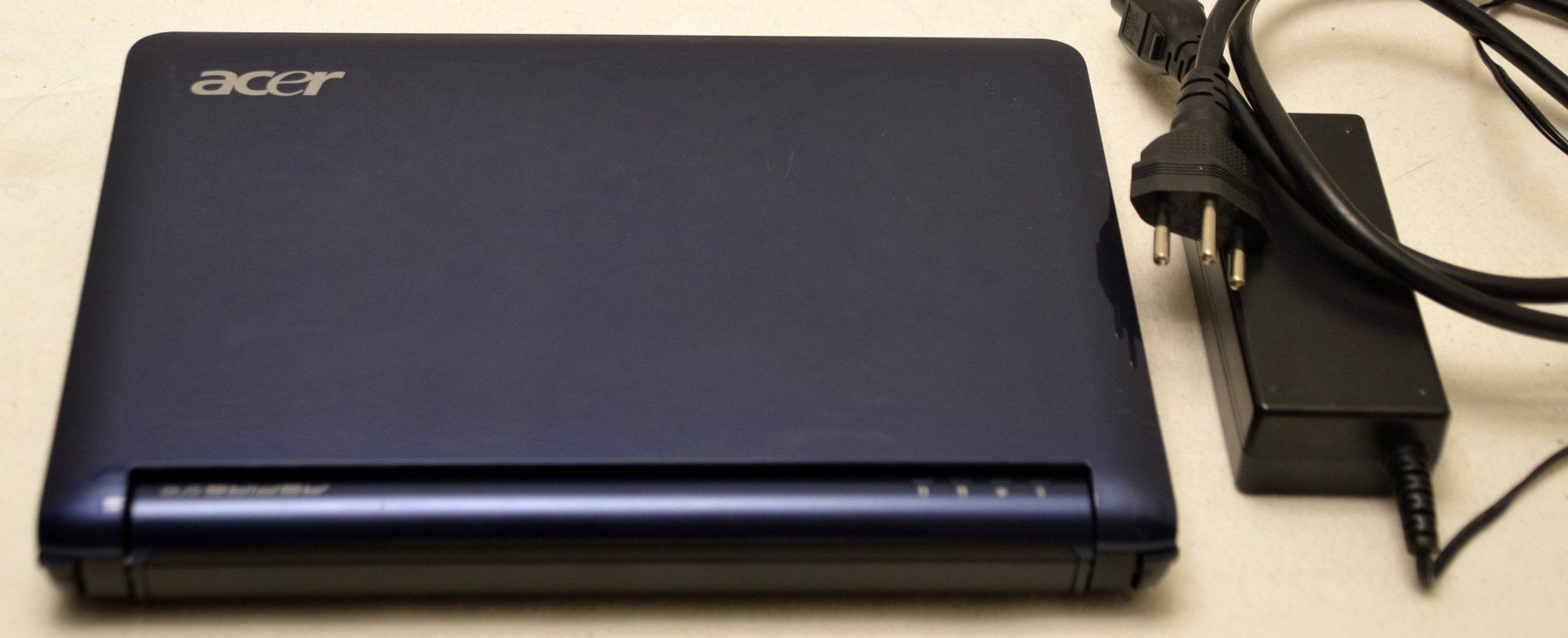 Acer Notebook: Netbook Acer Aspire One ZG5  10" – Usato da Collonges venduto da arashee 3