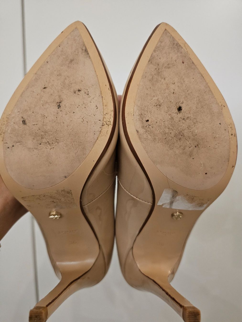 Dune London Scarpe da donna: Escarpins Dune London beige verni, élégants – Usato da lausanne venduto da mariamimib 2