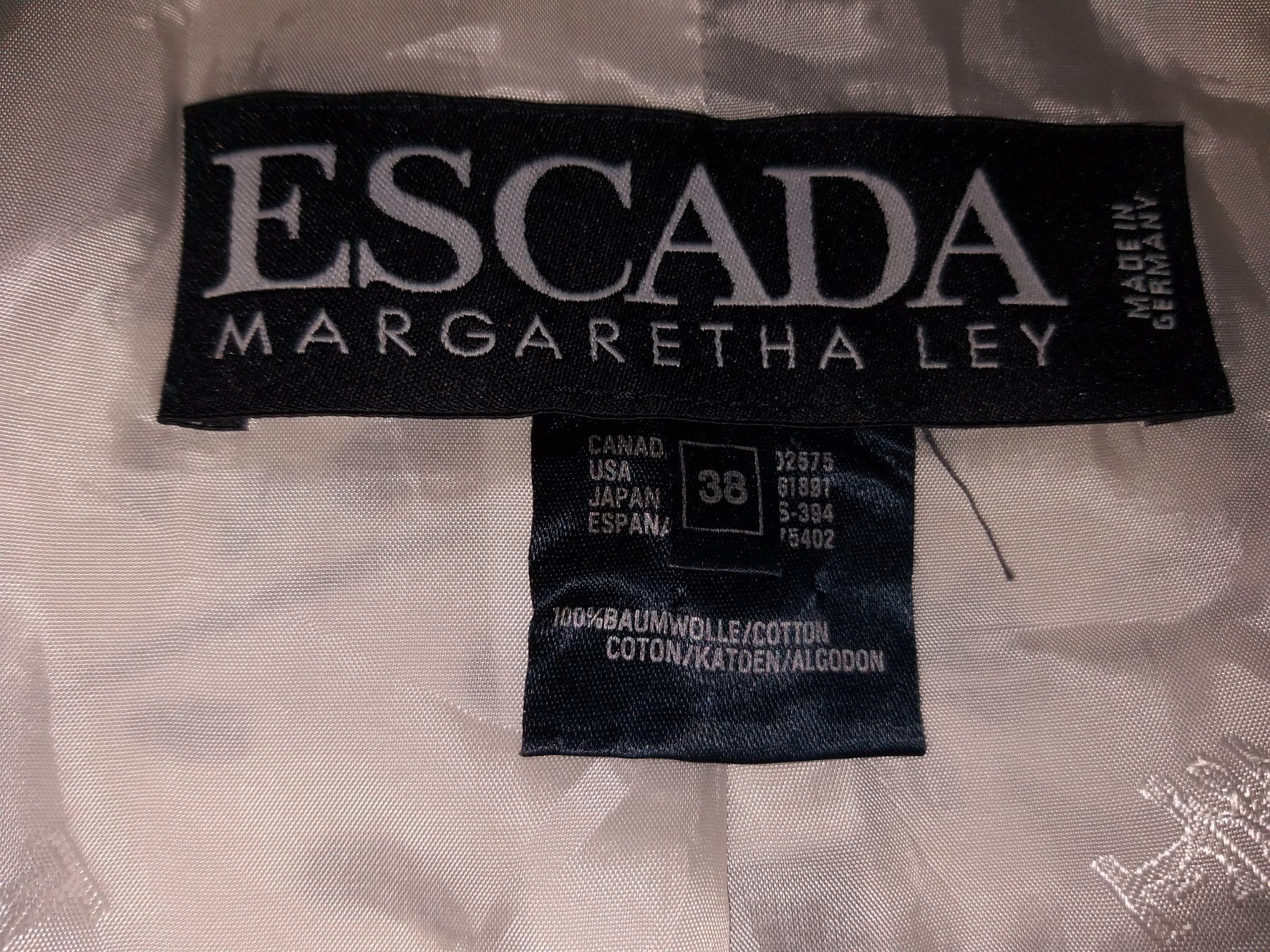 Escada Giacche: Liquidation : Blazer ESCADA  Taille / Grosse 38 – Usato da Cossonay-ville venduto da Super-Price-Quality 9