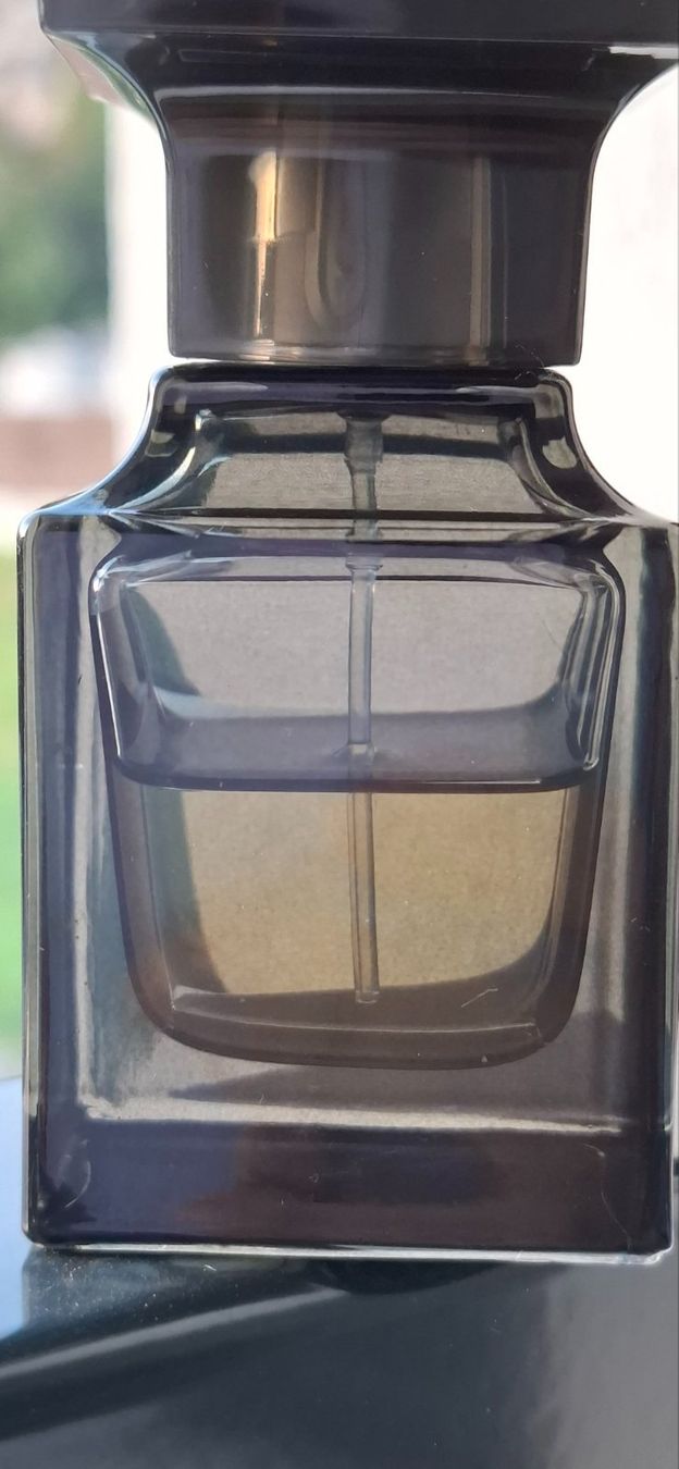 Tom Ford Profumi & Eau de Toilette: TOM FORD Oud Wood Original – Usato da Flums venduto da Inna77 4