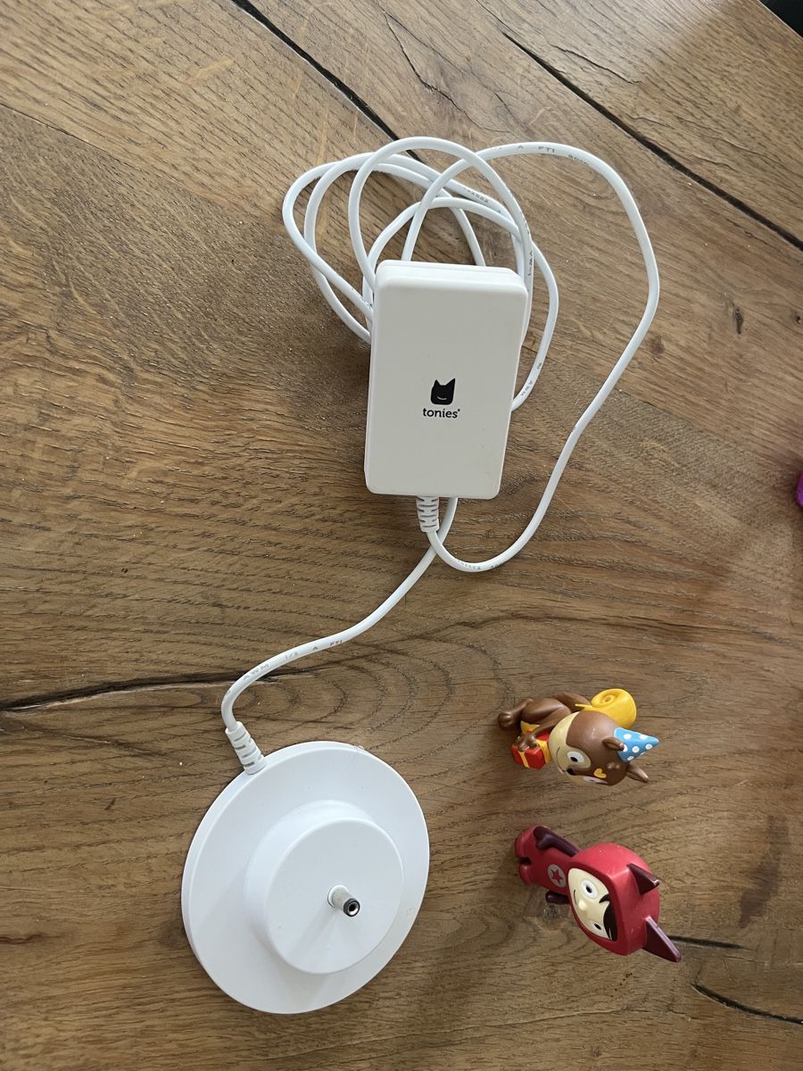 Hörbücher: Toniebox starter set 5M2 with accessories – Gebraucht aus Pully von padouche 1