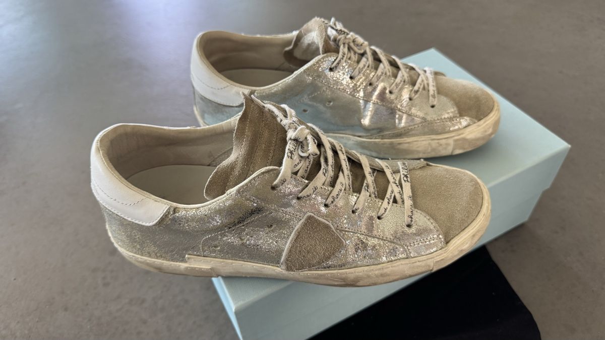 Scarpe da donna: Schicke Philippe Model Sneaker Grösse 40 Silber Glitzer-Look – Usato da Oberrieden venduto da Bergsteiger67 2