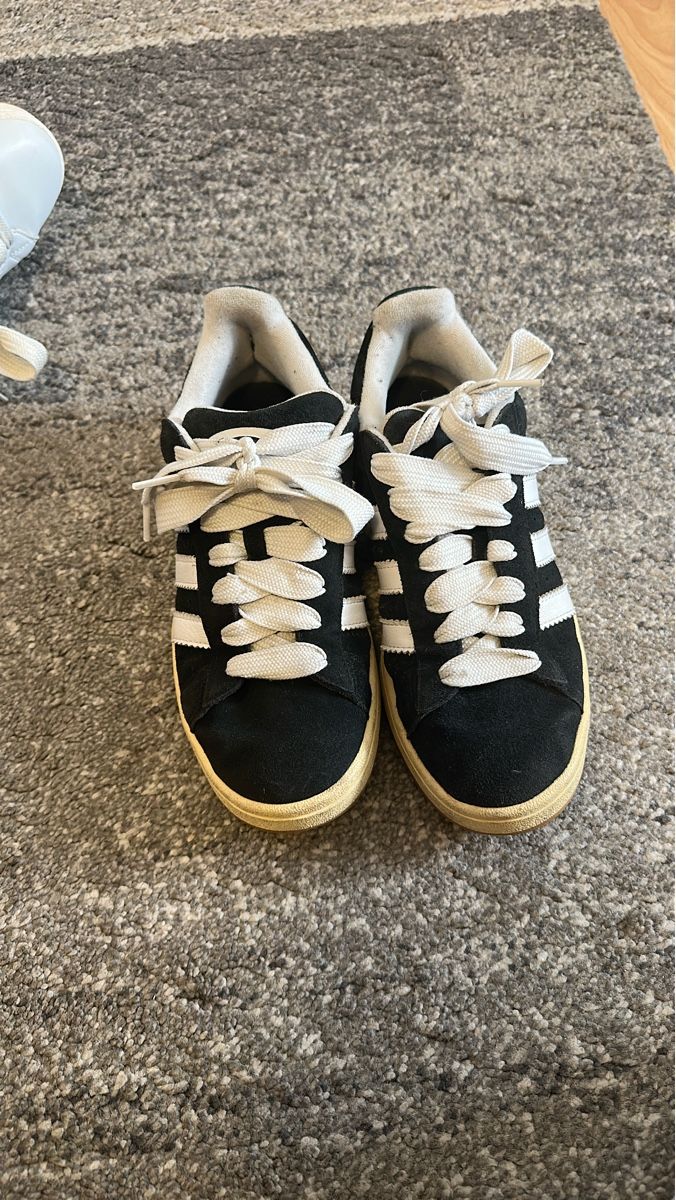 Adidas Scarpe da uomo: Adidas Campus schwarz Gr. 40 – Usato da Dietikon venduto da sal_zdn5