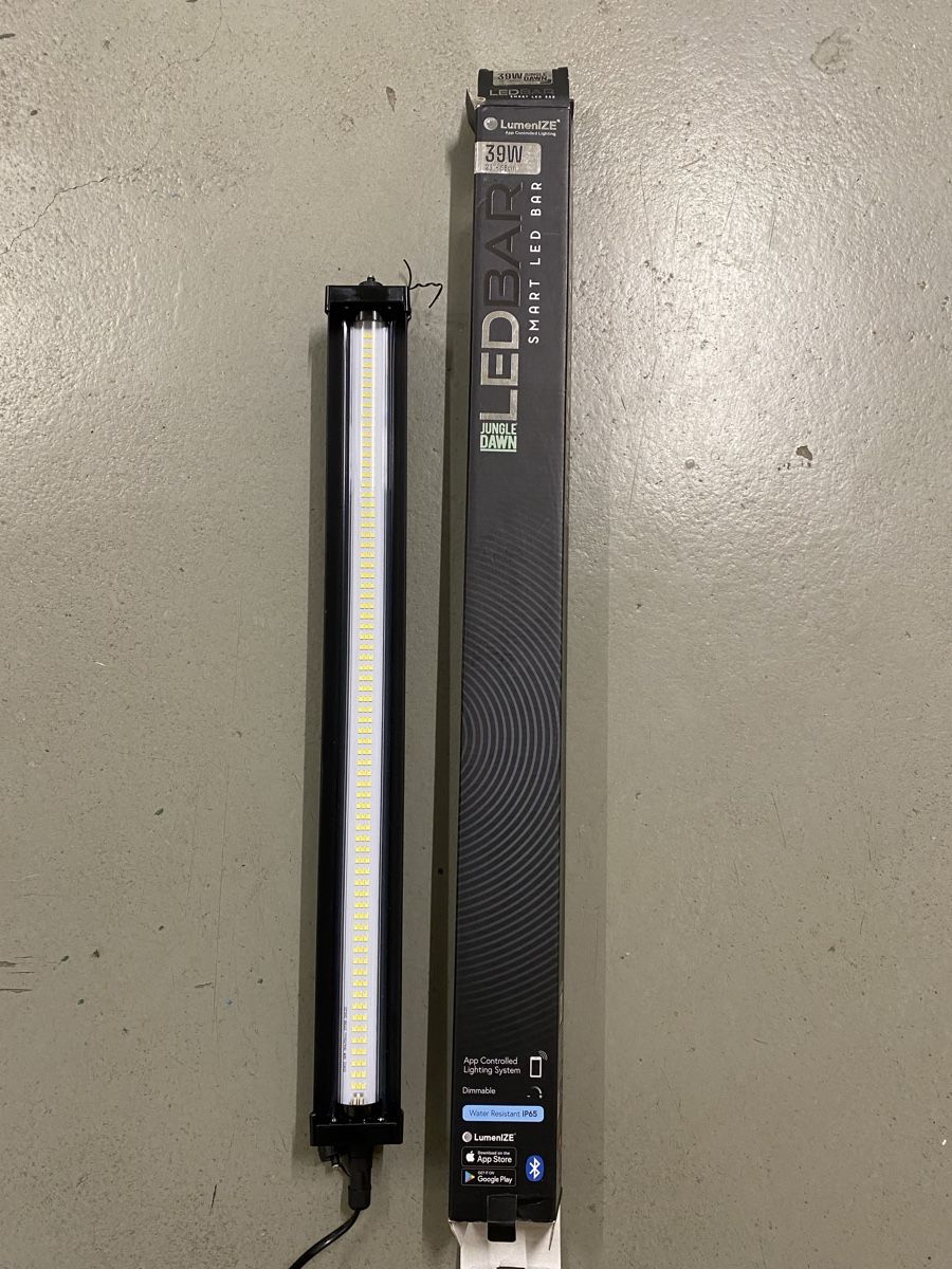 Lampes: Arcadia LumenIZE Smart LED Bar – Neuf (Voir description) à Basel par rap_tlh7