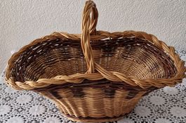 Handgefertigter Weidenkorb - ideal für die Herbstdeko!