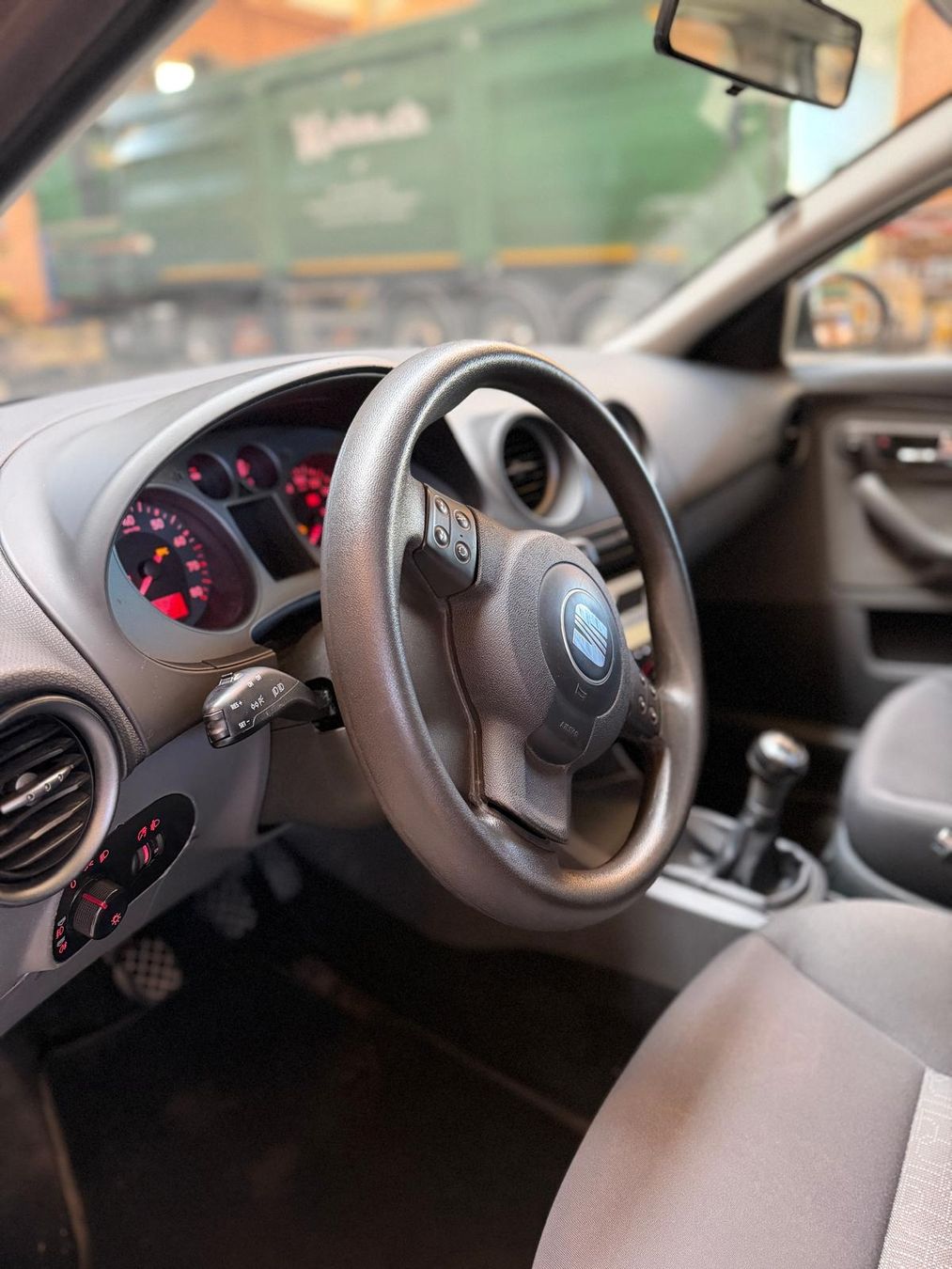 Seat Autos: Seat Ibiza 1.4 mit MFK – Gebraucht aus Hausen am Albis von Flebe04 2