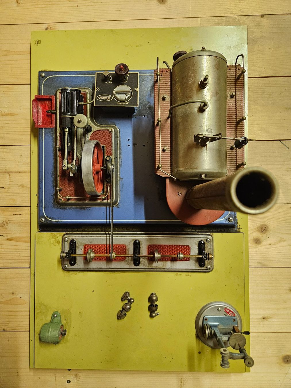 Wilesco Kit di modellismo & Modellini statici: Dampfmaschine Wilesco – Usato da Münchwilen AG venduto da pel_y9jx 3