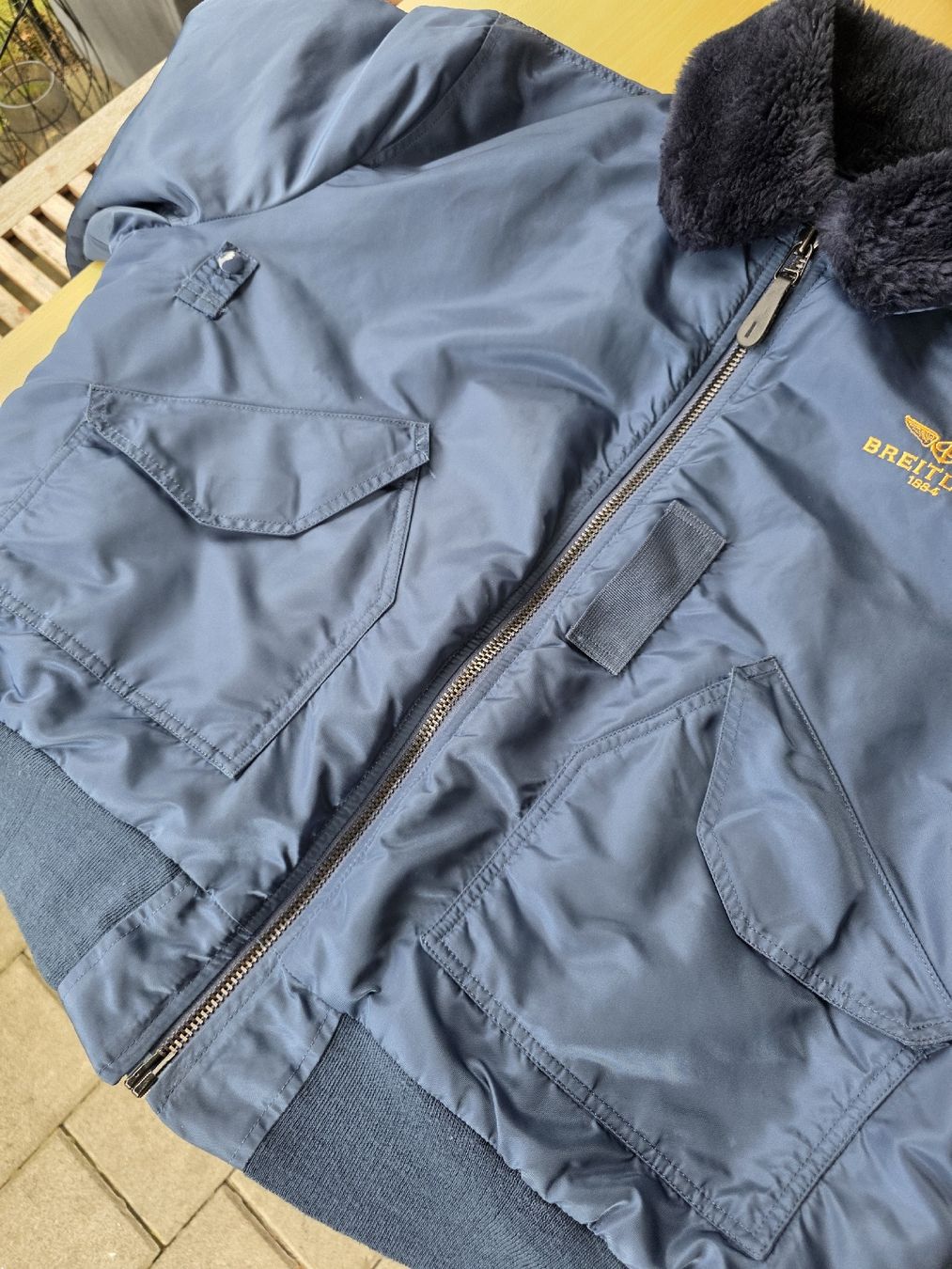Alpha Industries Jacken: Breitling Alpha Industries B-15 Pilots Bomber Jacket – Gebraucht aus Bischofszell von electrosonic 7