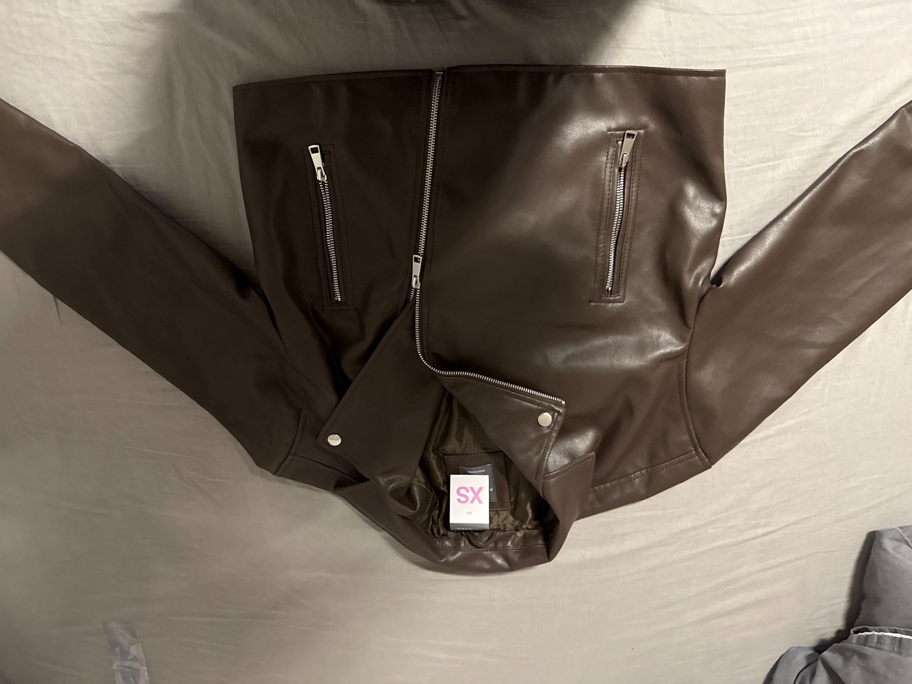 Giacche: Braune Lederjacke passend zu Herbst – Usato da Zug venduto da jja_m5jw