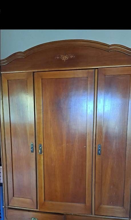 Armadi: Schrank Antik – Usato da Linden venduto da Maggi_46 2