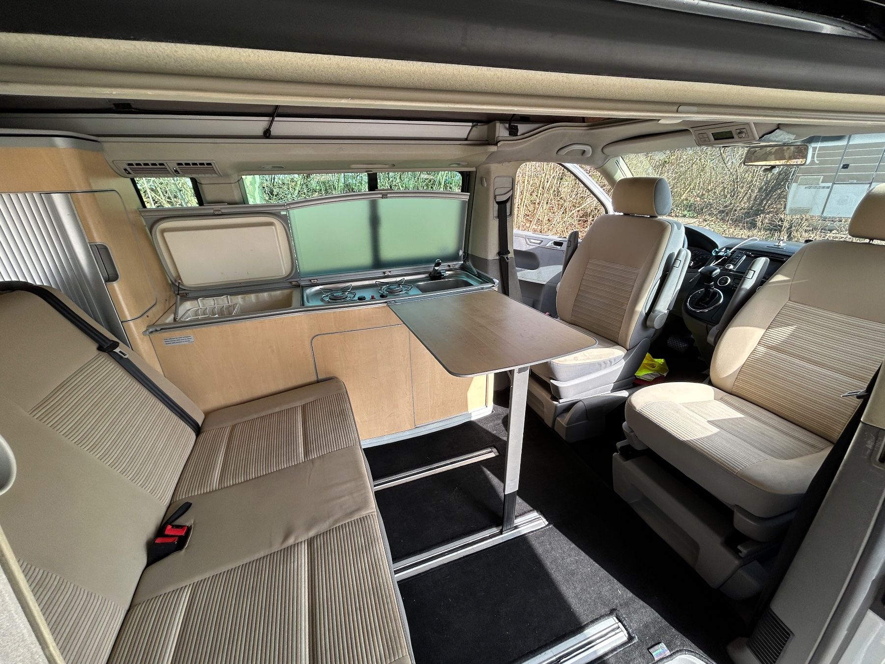 VW Veicoli da campeggio: VW T5 California Camper ab Mfk – Usato da Wettingen venduto da Sell_23 5
