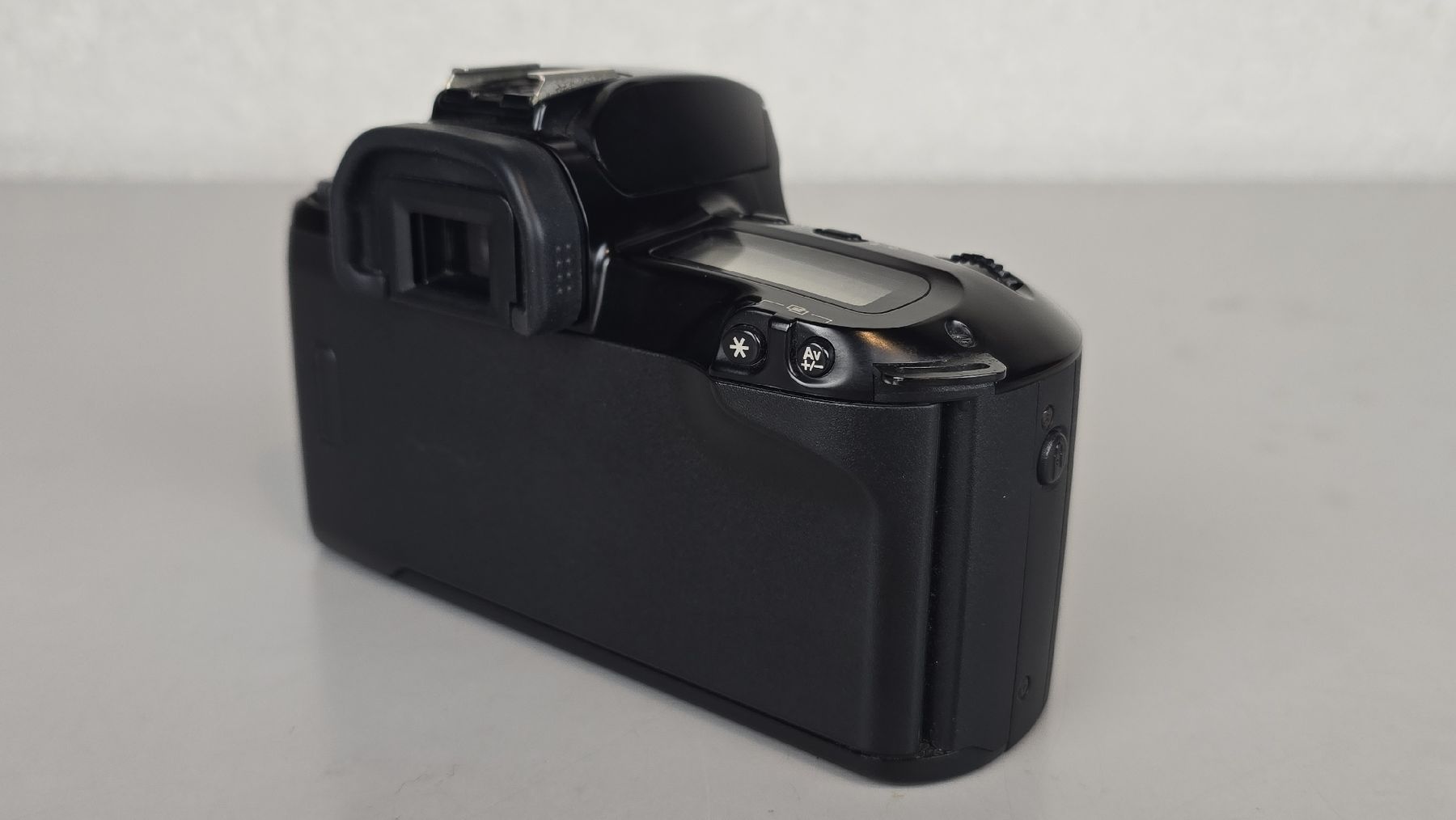 Canon Fotocamera: Canon EOS 500 – Difettoso da Arbon venduto da Evathefirst 2