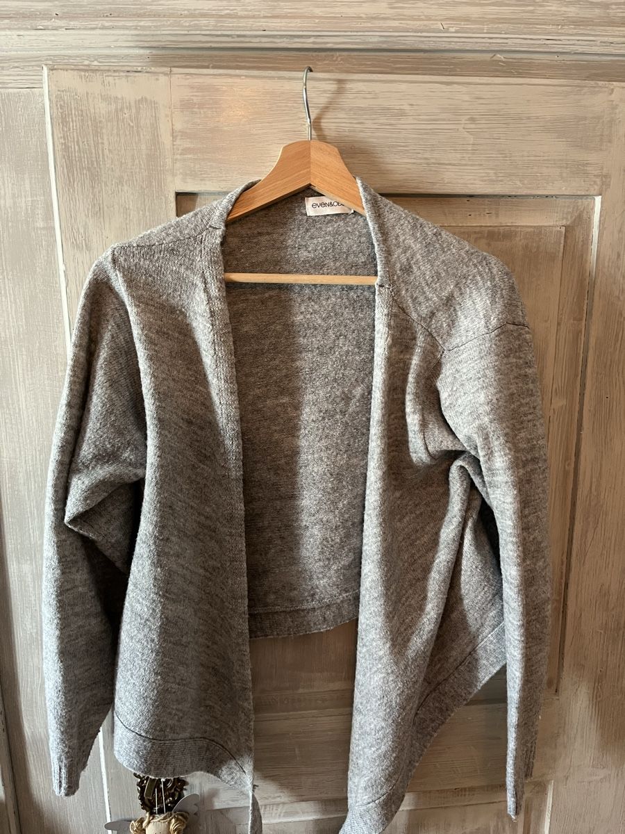 Maglioni & Felpe: Damen Strickjacke Wickeloptik Grau Grösse M – Usato da Kerns venduto da lau_z7vm 1