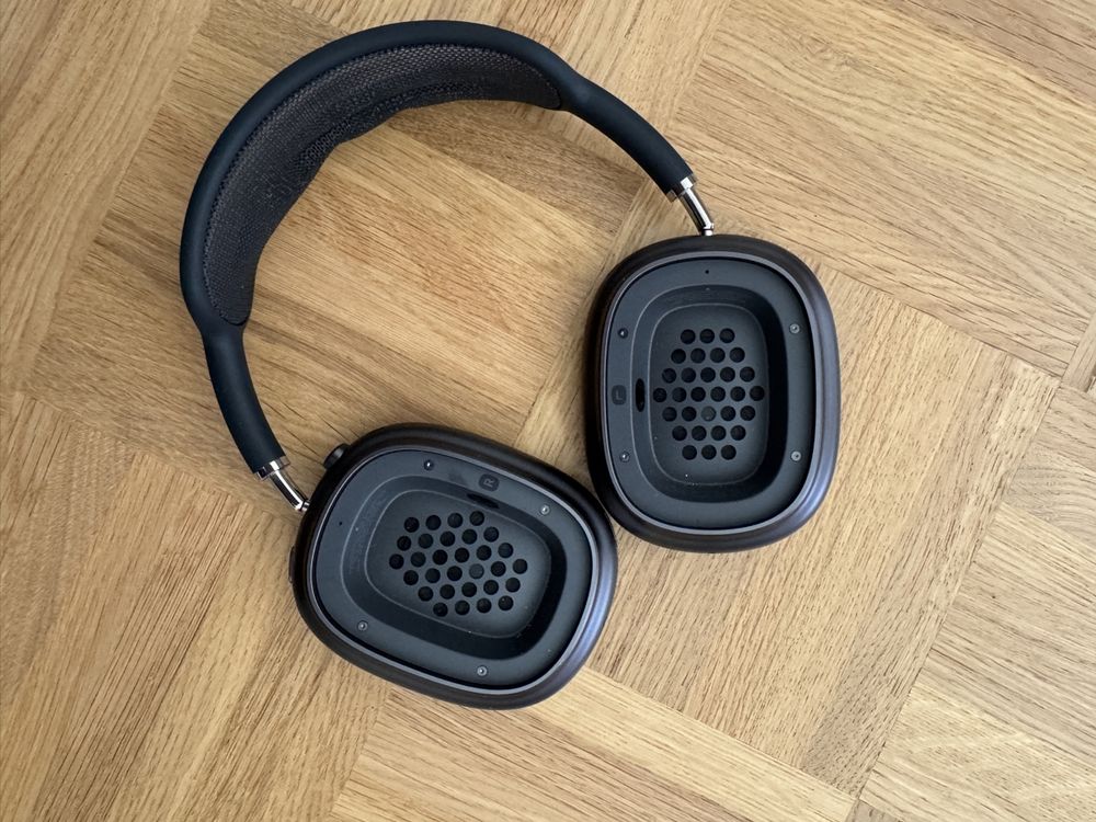 AirPods Max Space Gray 4