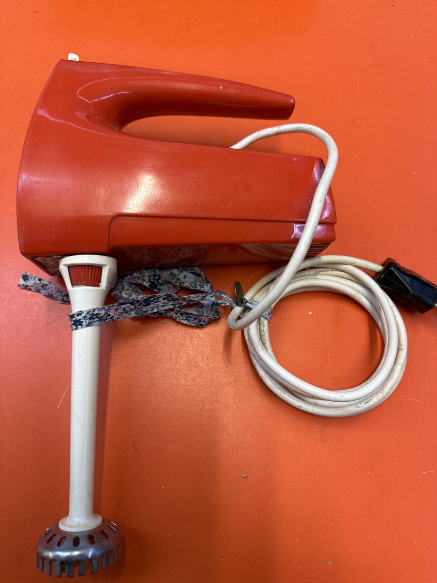 Elettrodomestici da cucina: Antiker Mixer – Usato da Frümsen venduto da Katzen0 1