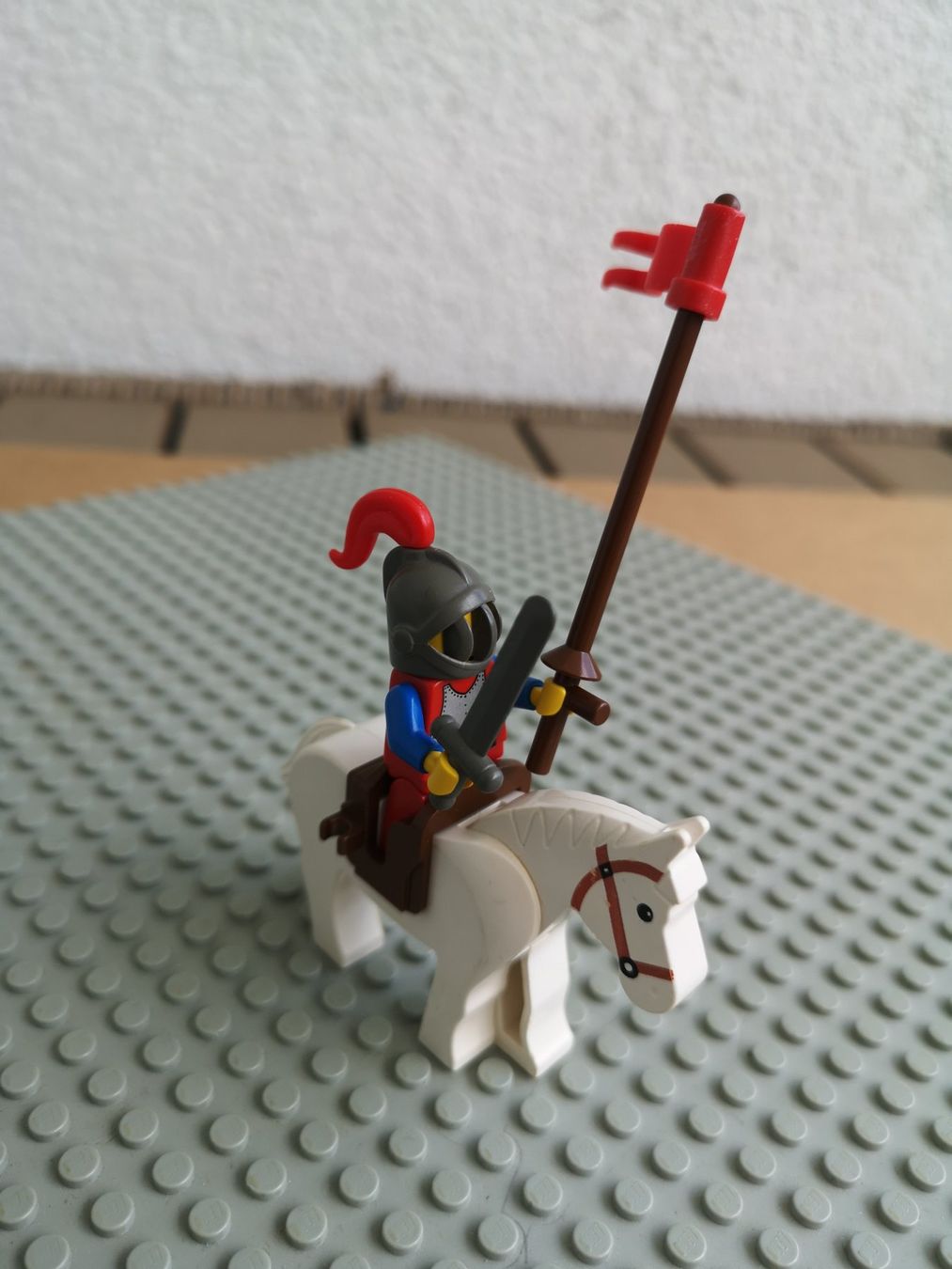 Lego Giocattoli: LEGO Ritterfigur mit Pferd B – Usato da Goldau venduto da MacPad 1