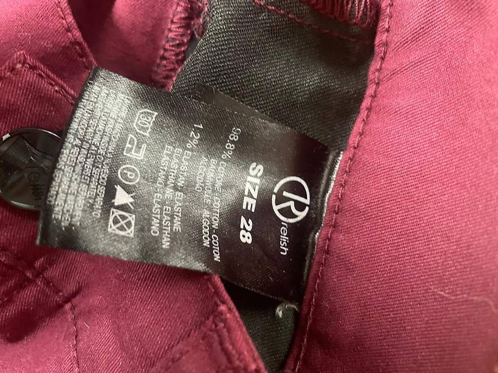 Hosen: Figurbetonte Hose – Gebraucht aus Kirchdorf AG von Powhatan 2