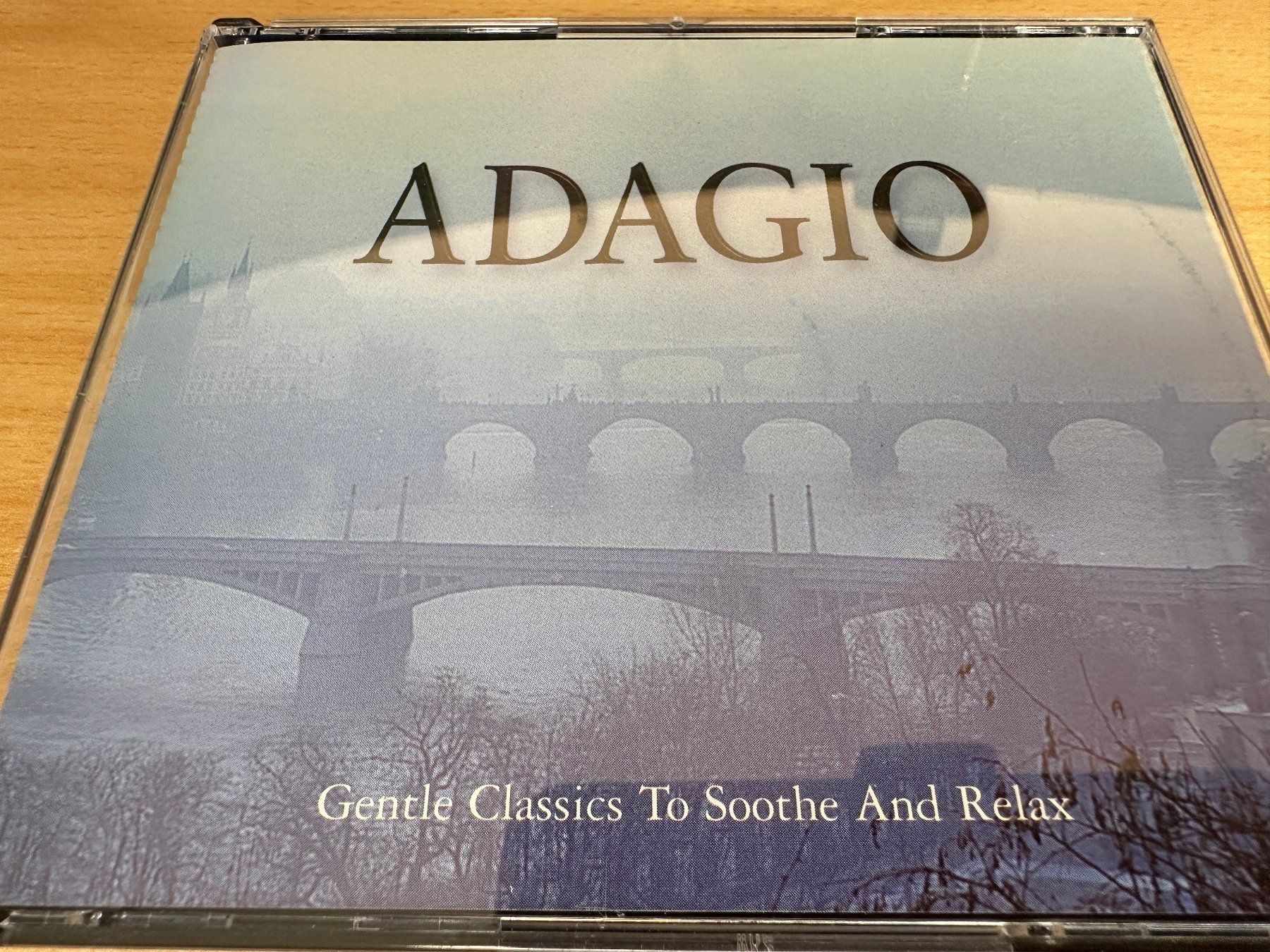 CD: Adagio - Gentle Classics To Soothe and Relax - 4 CD – Usato da Rikon im Tösstal venduto da Alpenmutz