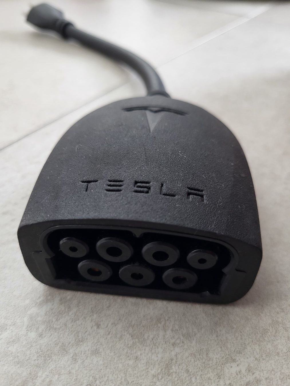 Unità & Adattatore: CH Adapter für Tesla Ladekabel der ersten Generation – Nuovo (secondo la descrizione) da S. Carlo GR venduto da hb9tvm 1