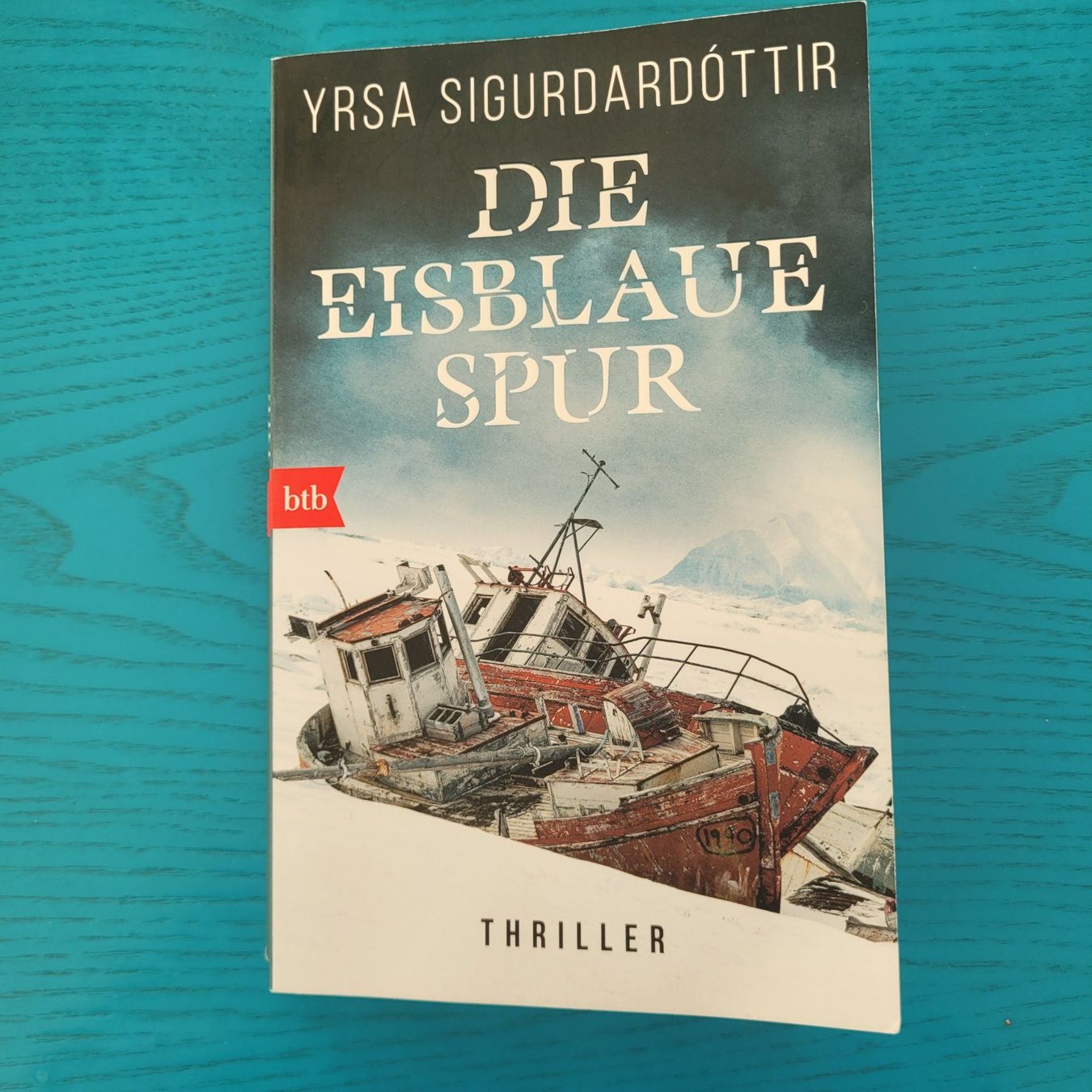 Libri: Yrsa Sigurdardottir - Die Eisblaue Spur – Nuovo (secondo la descrizione) da SCHÜBELBACH venduto da CoKaHa