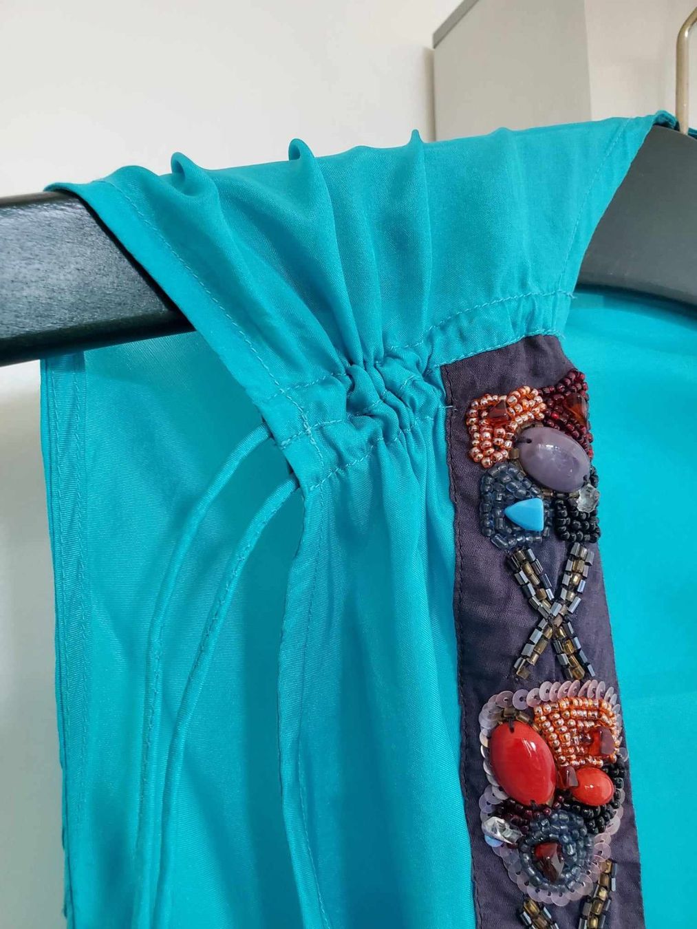 Morgan Tops: Débardeur en soie "Morgan" – Gebraucht aus Chancy von Sooeg_01 3