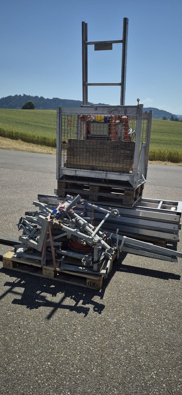 Tutti gli attrezzi: Geda Senkrechtlift 14 Meter – Usato da Ettiswil venduto da hauruck01