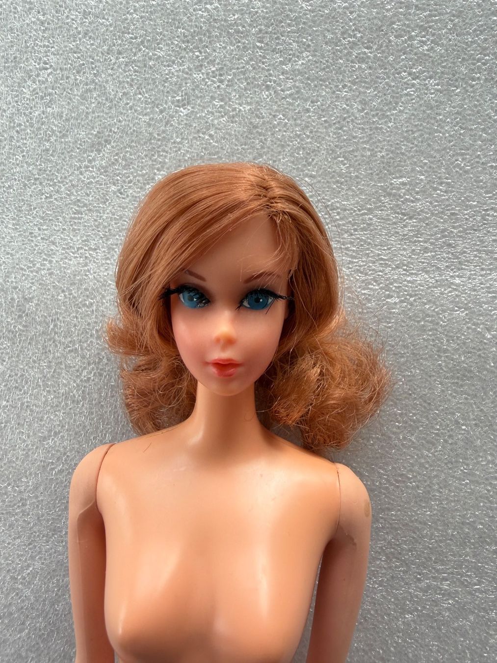 Bambole: Vintage Nape Curl Talking Barbie - mute missing legs – Usato da Bassecourt venduto da keenfind 3