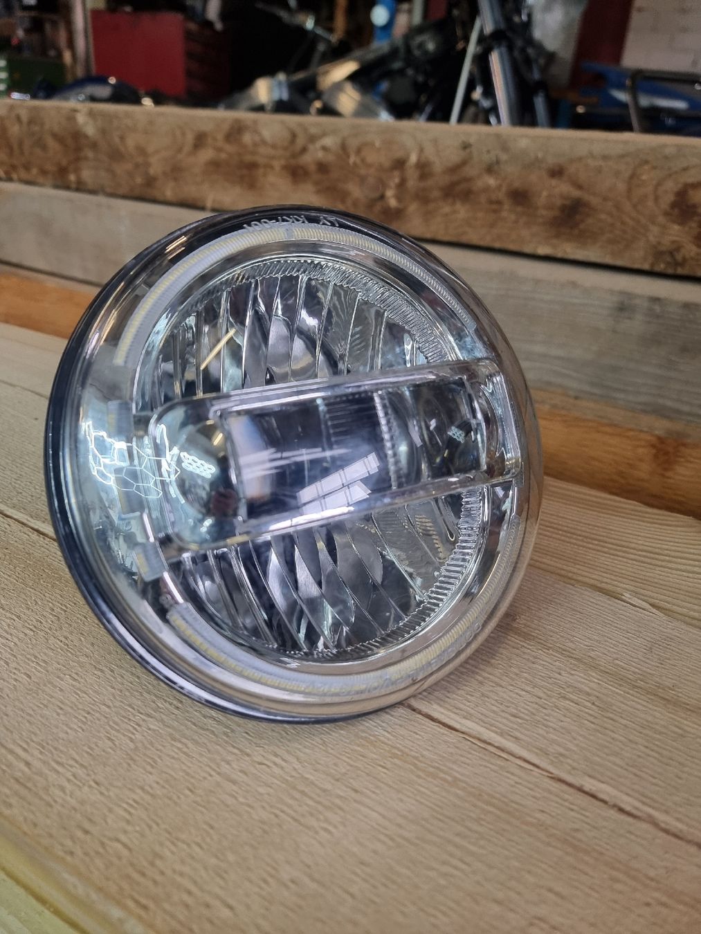Harley-Davidson Phares: phare avant led pour Harley-Davidson – D'occasion à Vuippens par FSPracing