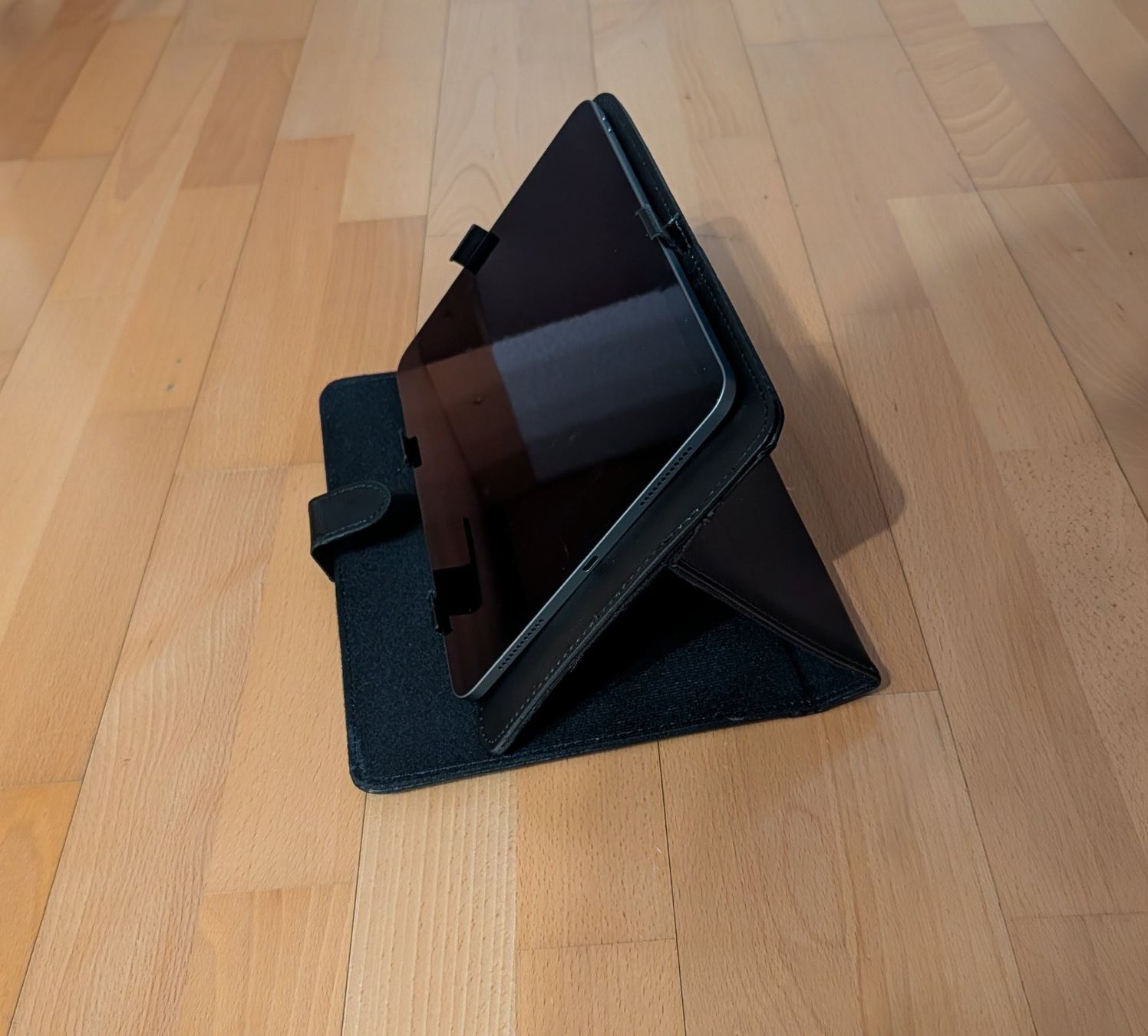 Covers & Borse: Schutztasche für Tablets mit Magnetverschluss – Nuovo e nell'imballaggio originale da Steinach venduto da THyollari 2