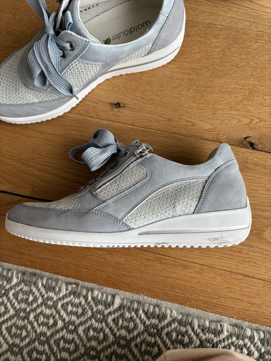 Scarpe da donna: Waldläufer Damenschuhe Gr. 5 Hellblau Sommer Sneaker Beque – Usato da Steffisburg venduto da Bird304 5