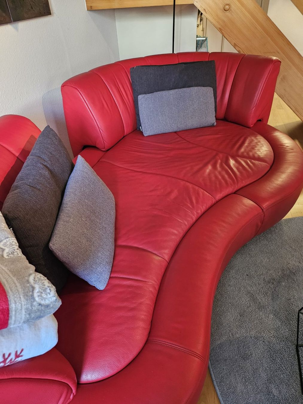 De Sede Divani: De Sede DS-164 Leder Sofa Rot – Usato da Bern venduto da ste_9jpv 2